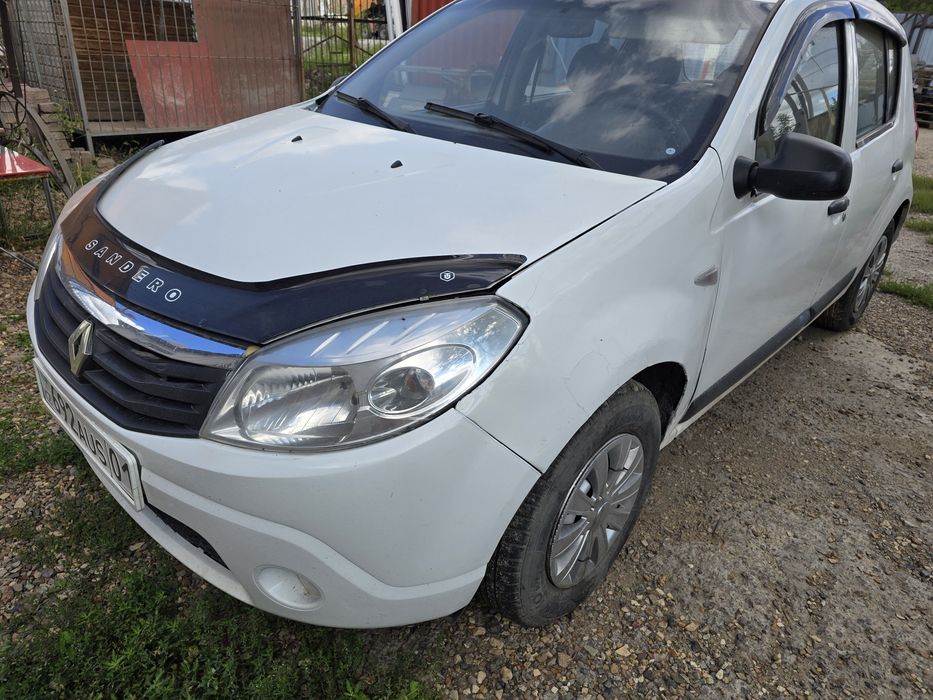 Рено Сандеро продам