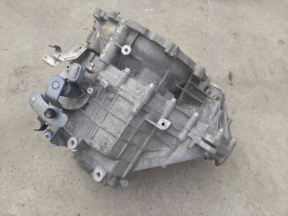 cutie viteze mauala 13491080  1.1b mitsubishi colt 6