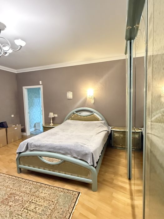 Продам спальный гарнитур