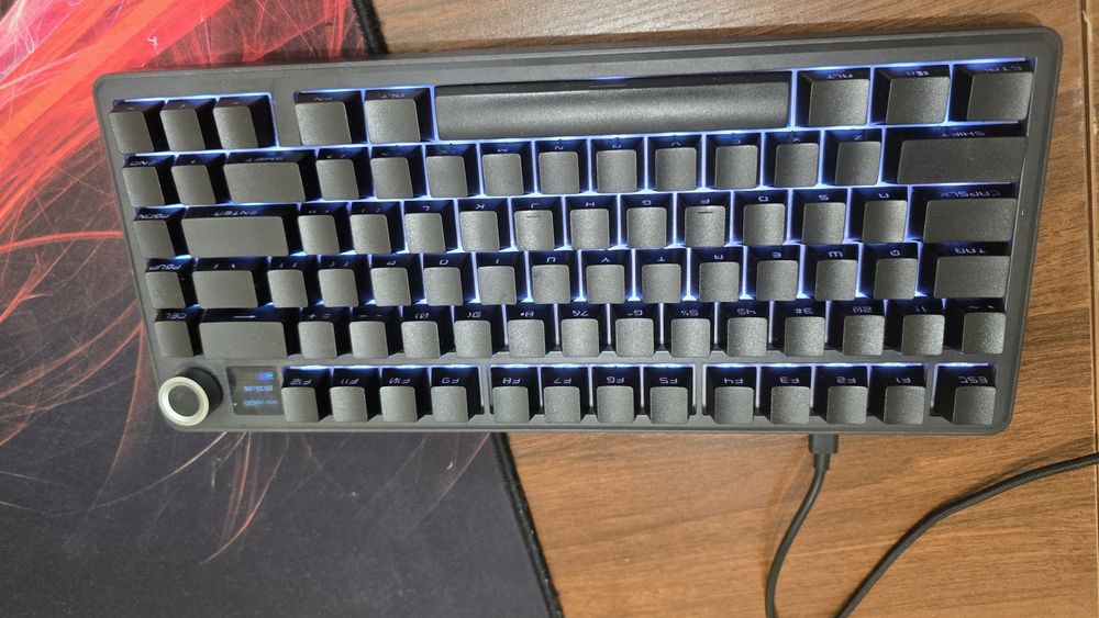 Продаю клавиатуру Aula f75 max