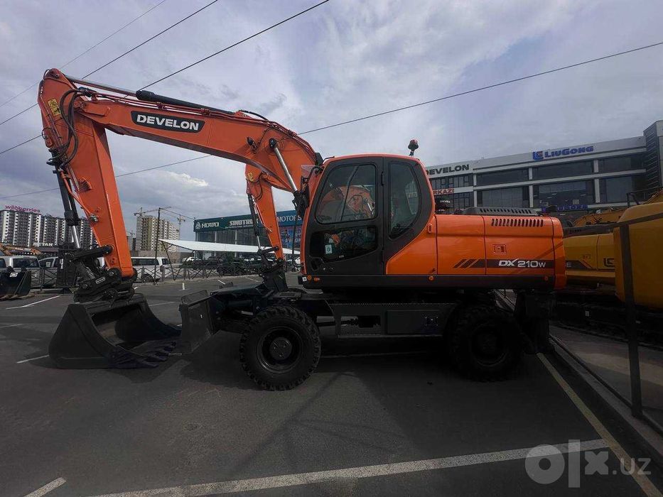 Develon (Doosan) DX210W Балонли экскаватор