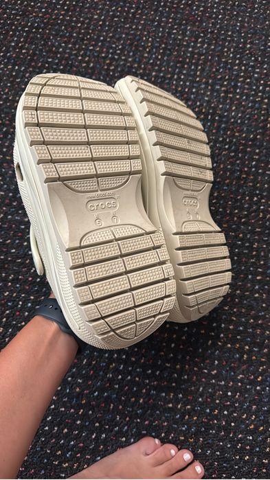 Crocs Saboti Mega Crush,Crem 37-38