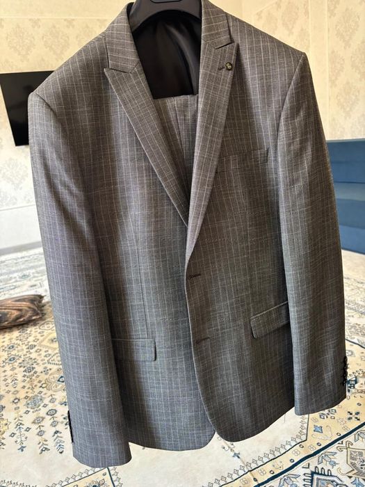 Классический костюм