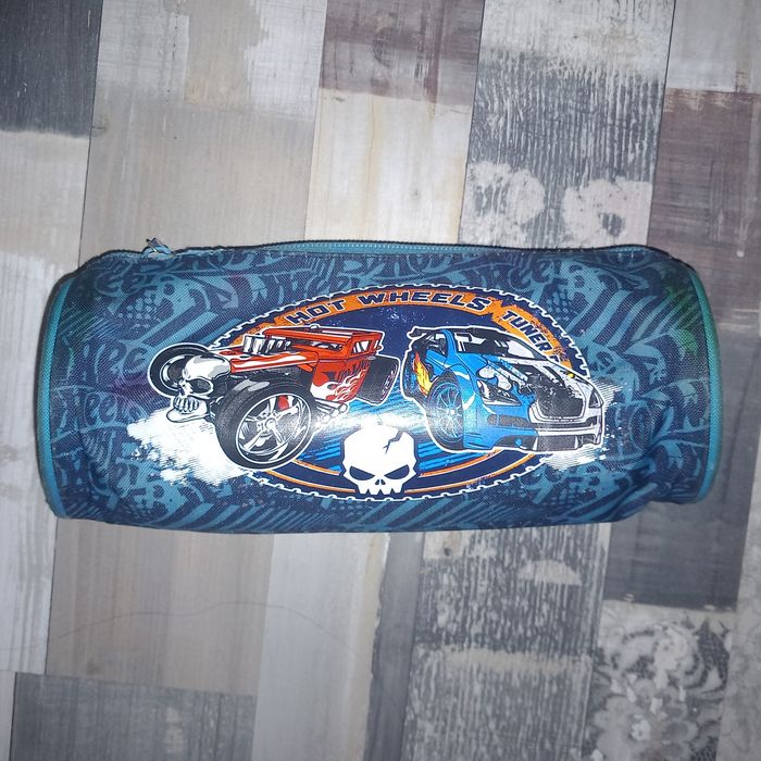 Ергономична ученическа раница Hot Wheels + несесер Hot Wheels