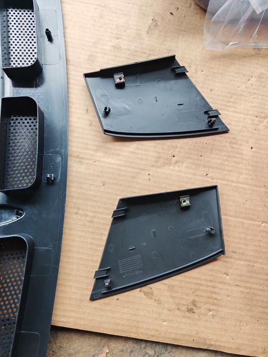 Пластмаса за пр. капак пръскалкиМерцедес A169 B245