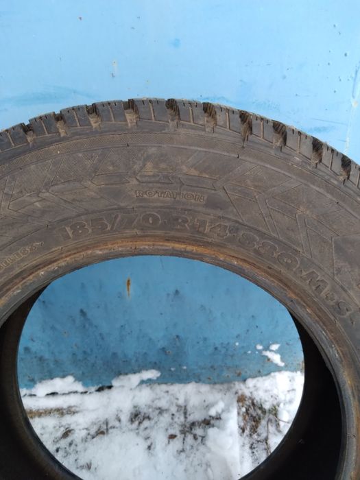 Продам зимнею шину