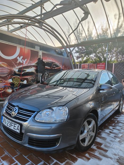 Volkswagen Jetta 2007 benzină, 2.479 € — imagine 3