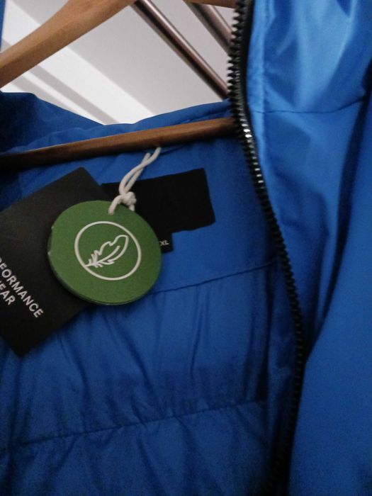 Vand geaca pentru iarna cu puf de pinguin