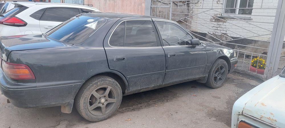 Тойта виста продам