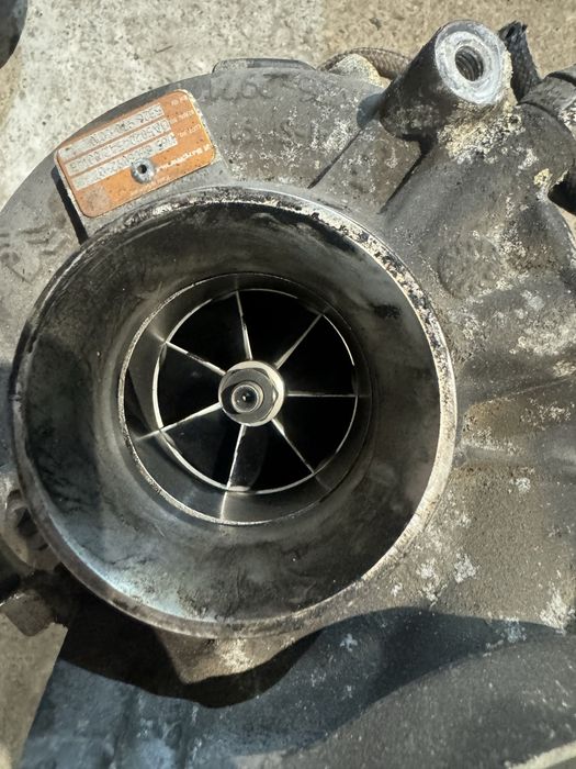 Голямо турбо бмв ф10 ф11 535д bmw f10 f11 535d f15 f16 4.0d f30 335d