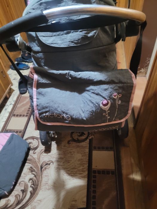 Зимна и лятна количка за бебета