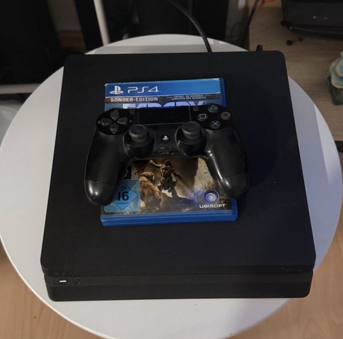PlayStation PS 4 Slim 500GB • 1 Controller • Citește Discuri • Revizie Recentă