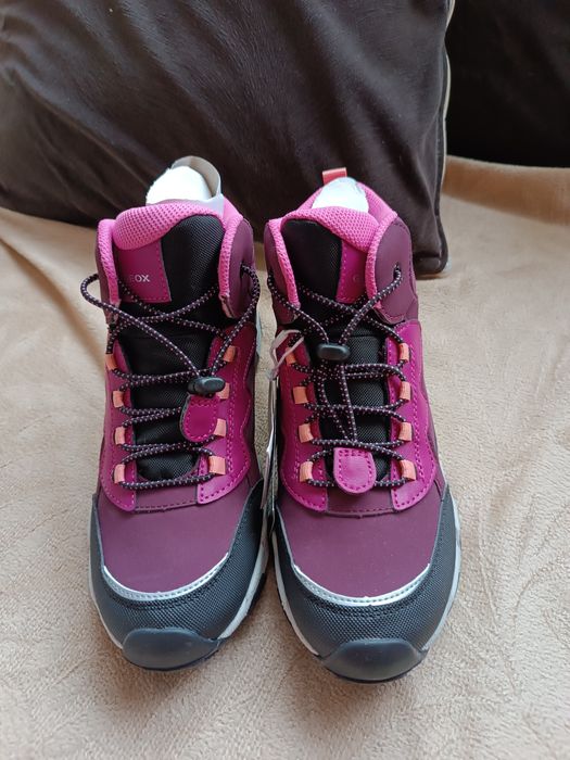 Ново Geox  непромокаеми 38 номер