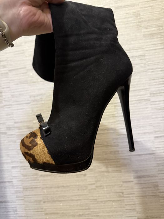 Отдам даром осенние сапоги