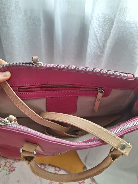 Продан оригинальную кожаную сумку Valentino