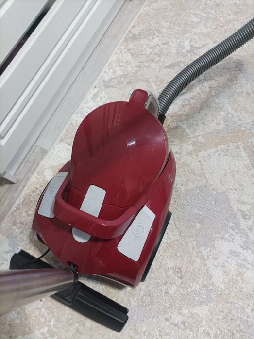 Продам пылесос марки tefal