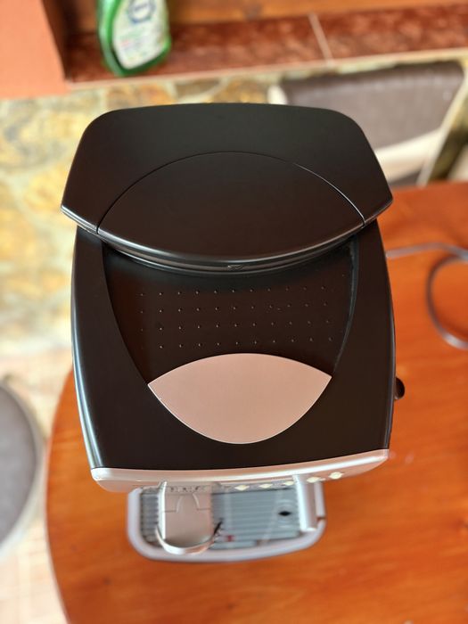 Aparat cafea in stare foarte buna