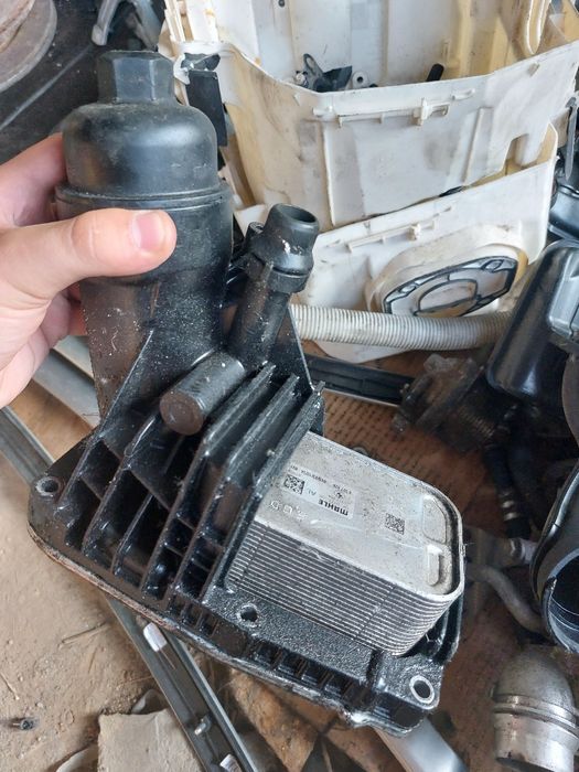 Маслен охладител f30 f31 бмв  2.0д 184кс bmw ф30 ф31 2.0d