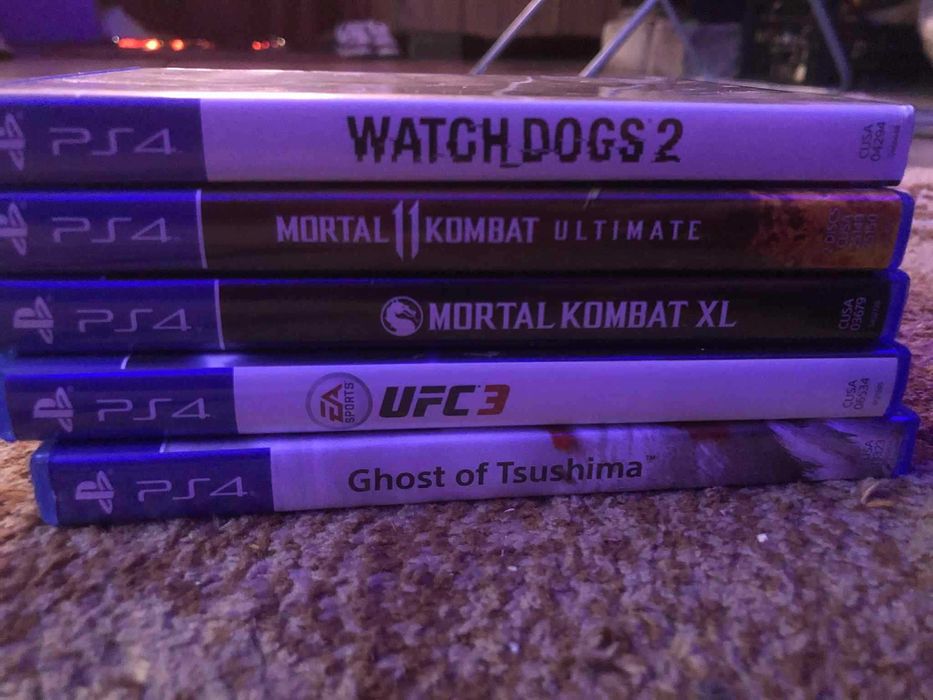 Vând ps4 Slim ‼️