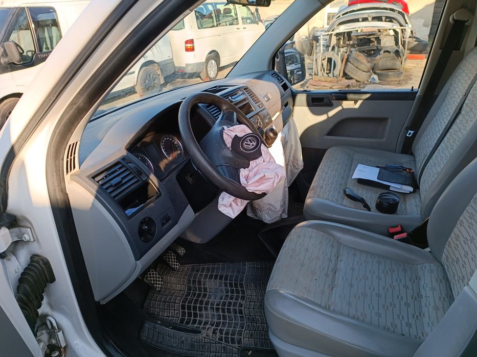 Vw Transporter T5 2.0 TDI Facelift НА ЧАСТИ