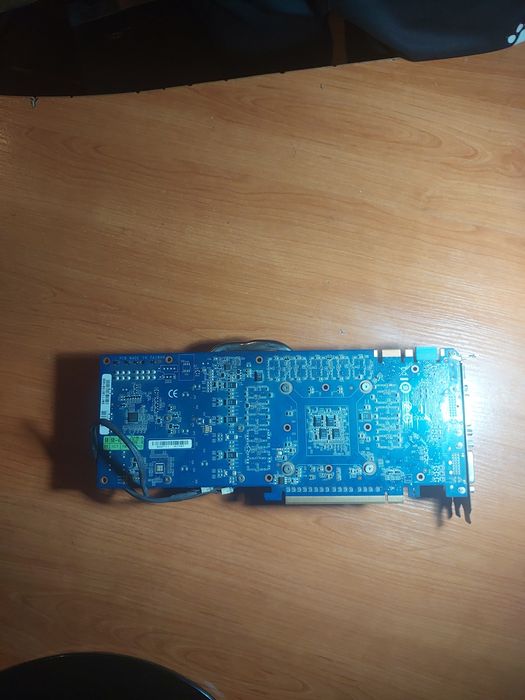 Продаю видеокарту Gigabait