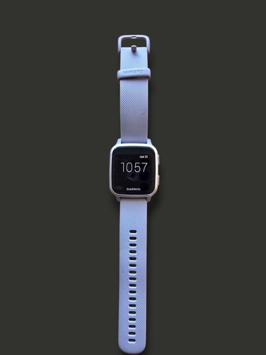 Смарт часовник Garmin Venu Sq GPS — отличен