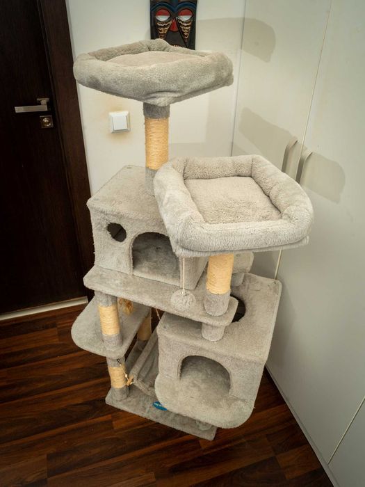 Ansamblu de joacă și zgâriat pentru pisici Hey Brother, 145 cm, stare excelentă