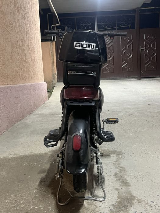 Скутер sk8 продам