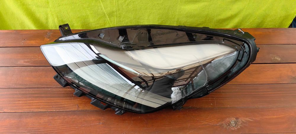 Ляв фар за Tesla Model 3 / Y / Тесла Модел 3 У