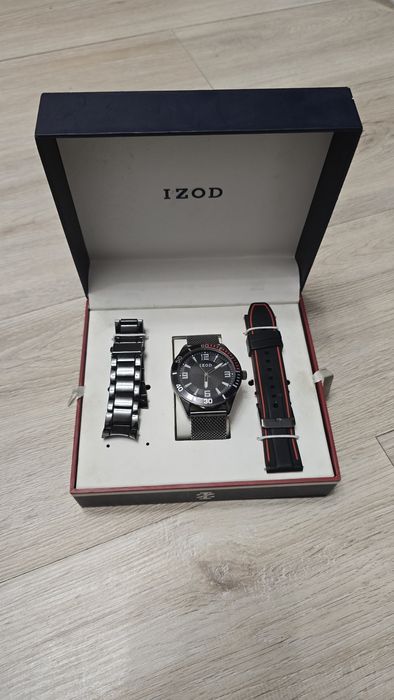 Часы IZOD. Американский бренд