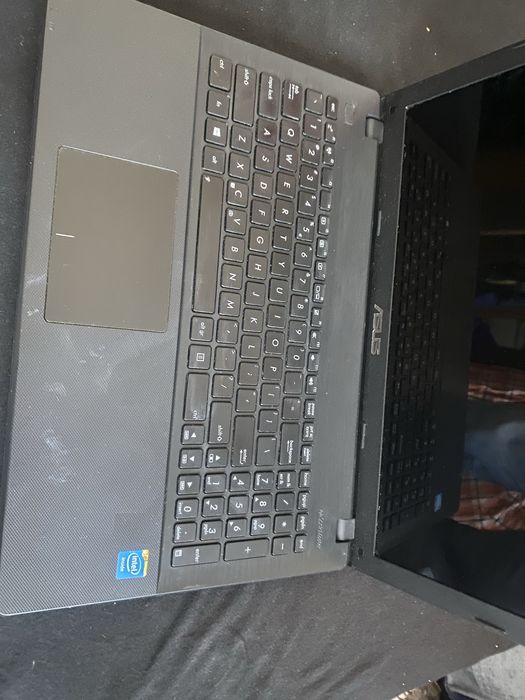 Laptop Asus x 551 m