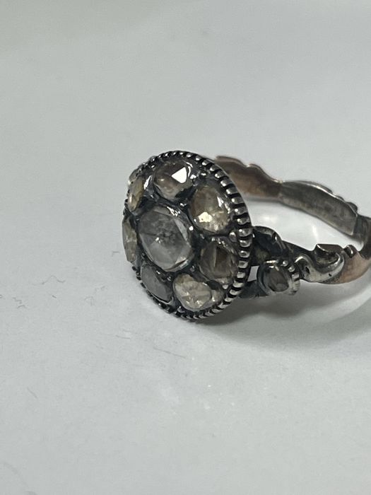 Античен викториански диамантен пръстен (1880 г.)