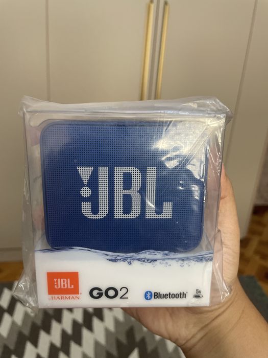 Продается колонка JBL GO2