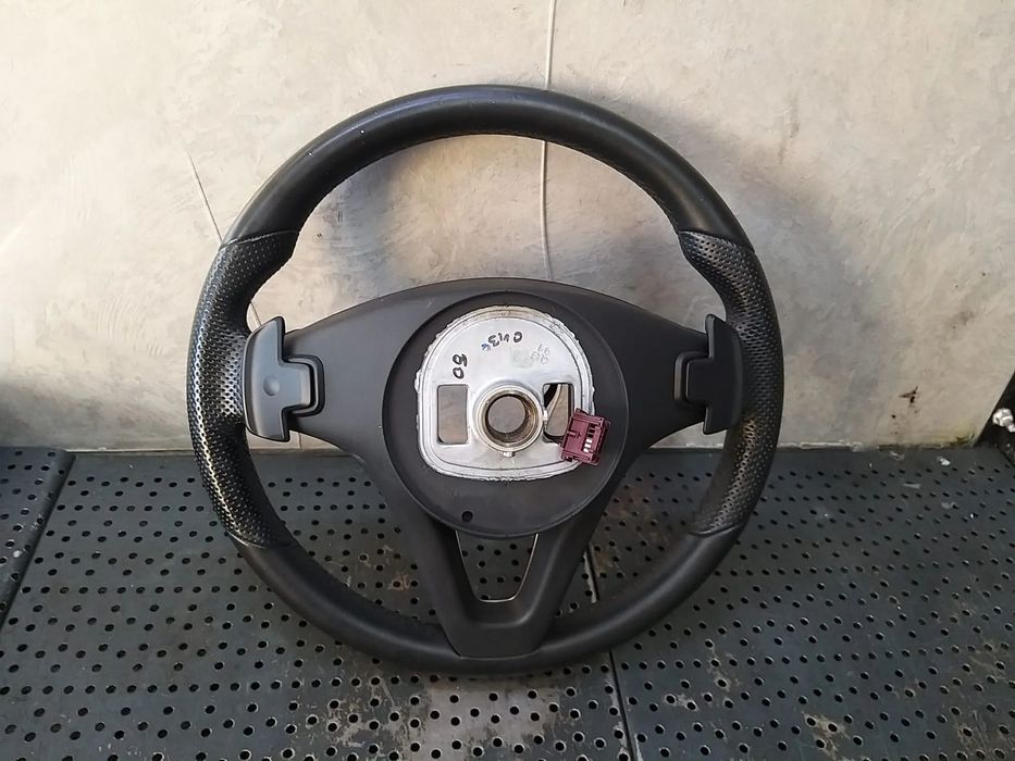 Volan piele in 3 spite cu comenzi mercedes cla x117 a0004601403 308011499162