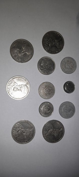 Vând lot 11 monede din România