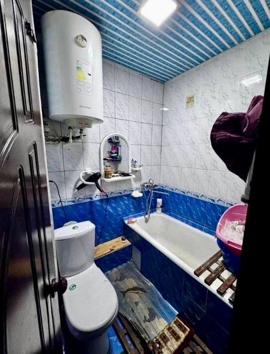 Продаётся 2 ком на ОКТЯБРЕ