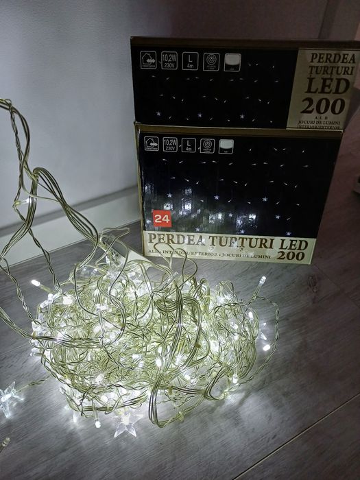 2 instalatii perdele turturi LED 200, 4m, alb, interior/exterior