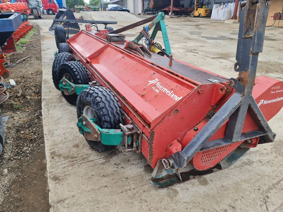 tocatoare resturi vegetale plug disc freza remorca utilaje agricole