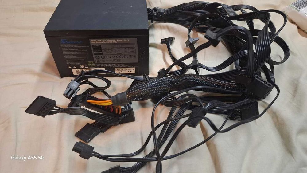 Sursă PC Seasonic S12G-750 750W, Eficiență 80 PLUS Gold