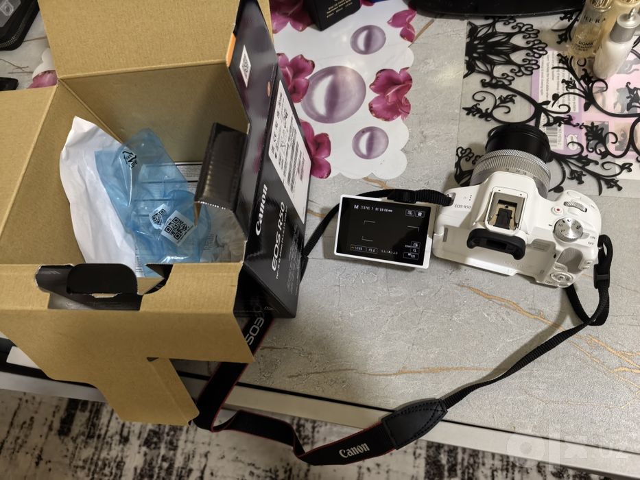 Canon EOS r50 Белый