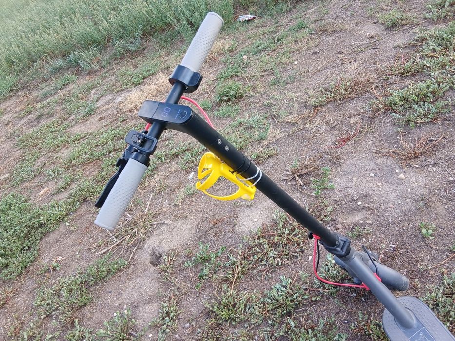 Vând trotineta electrica aovopro Es80