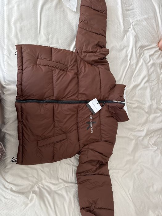 Продам куртку от calvin klein