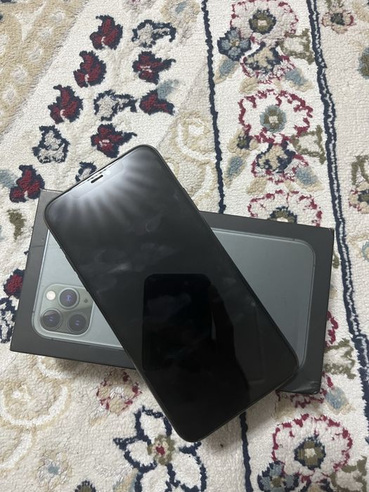 Продам 11 про макс