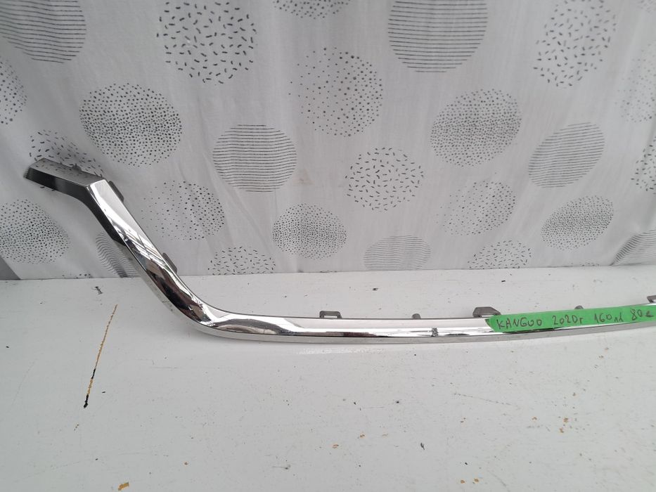 Хром лайсна грил решетка Renault Kangoo 2020 г