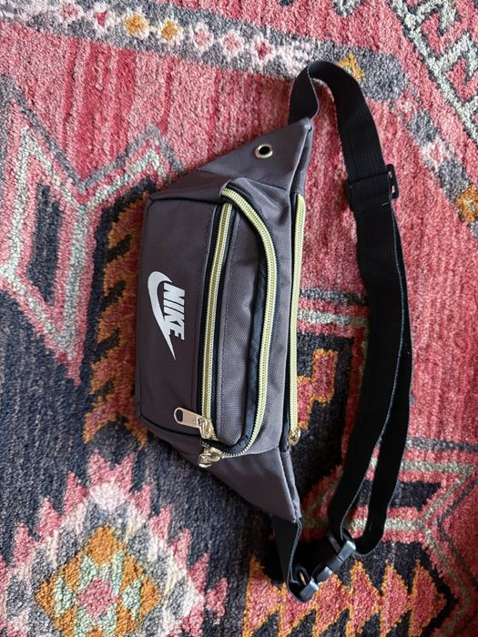 Барсетка сатылады. 1500 теңгеден.