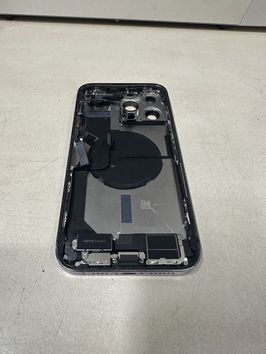 Carcasa iphone 14 pro originala