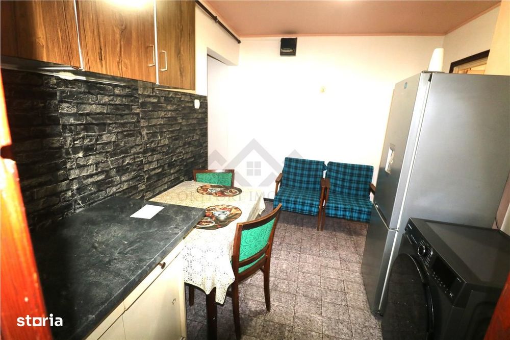 Apartament cu 2 camere, centrala proprie, zona Lipovei