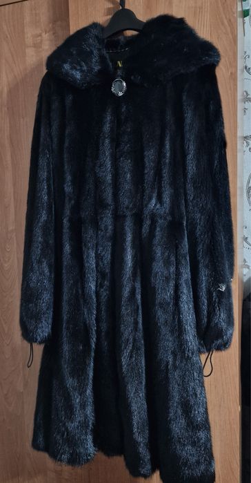 Продам норковую шубу