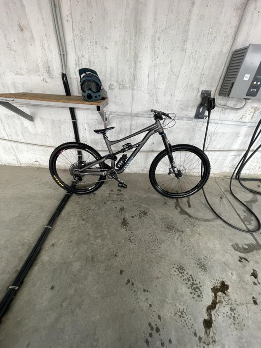 Specialized Status 160 2023