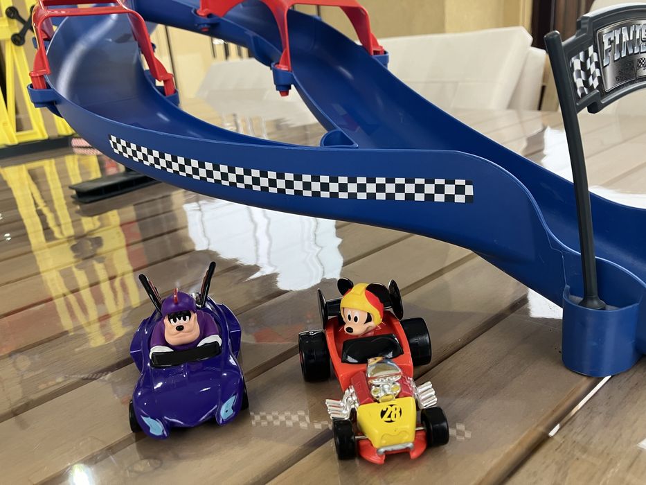 Pista de curse Mickey Mouse